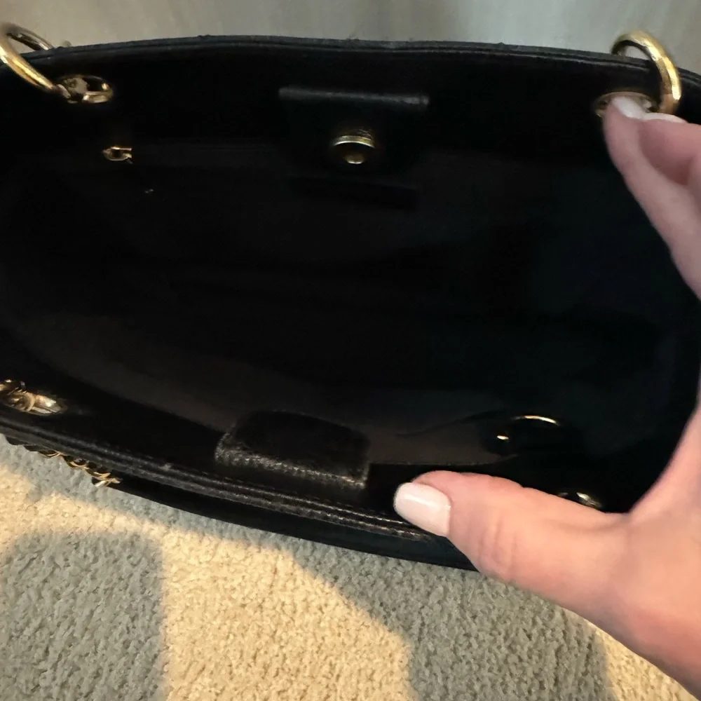 Chanel Black Quilted Caviar Timeless Classic Petit Shopping Tote - Picture 15 of 16